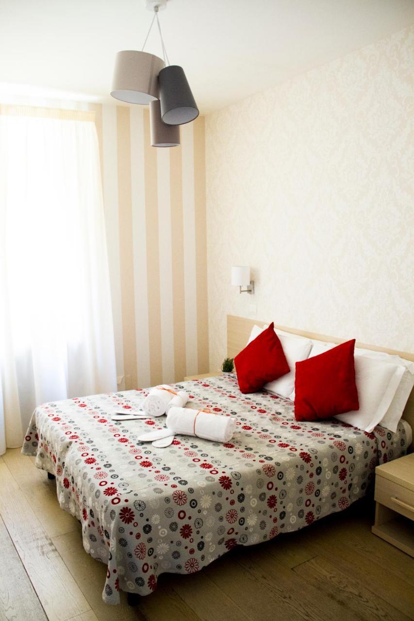 רומא Marta Inn מראה חיצוני תמונה
